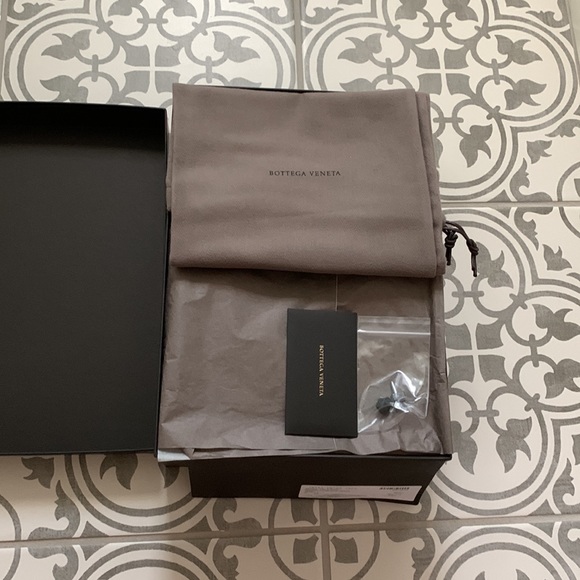 Bottega Veneta “curve” sandal in black size 38.5 NWT - Picture 9 of 12